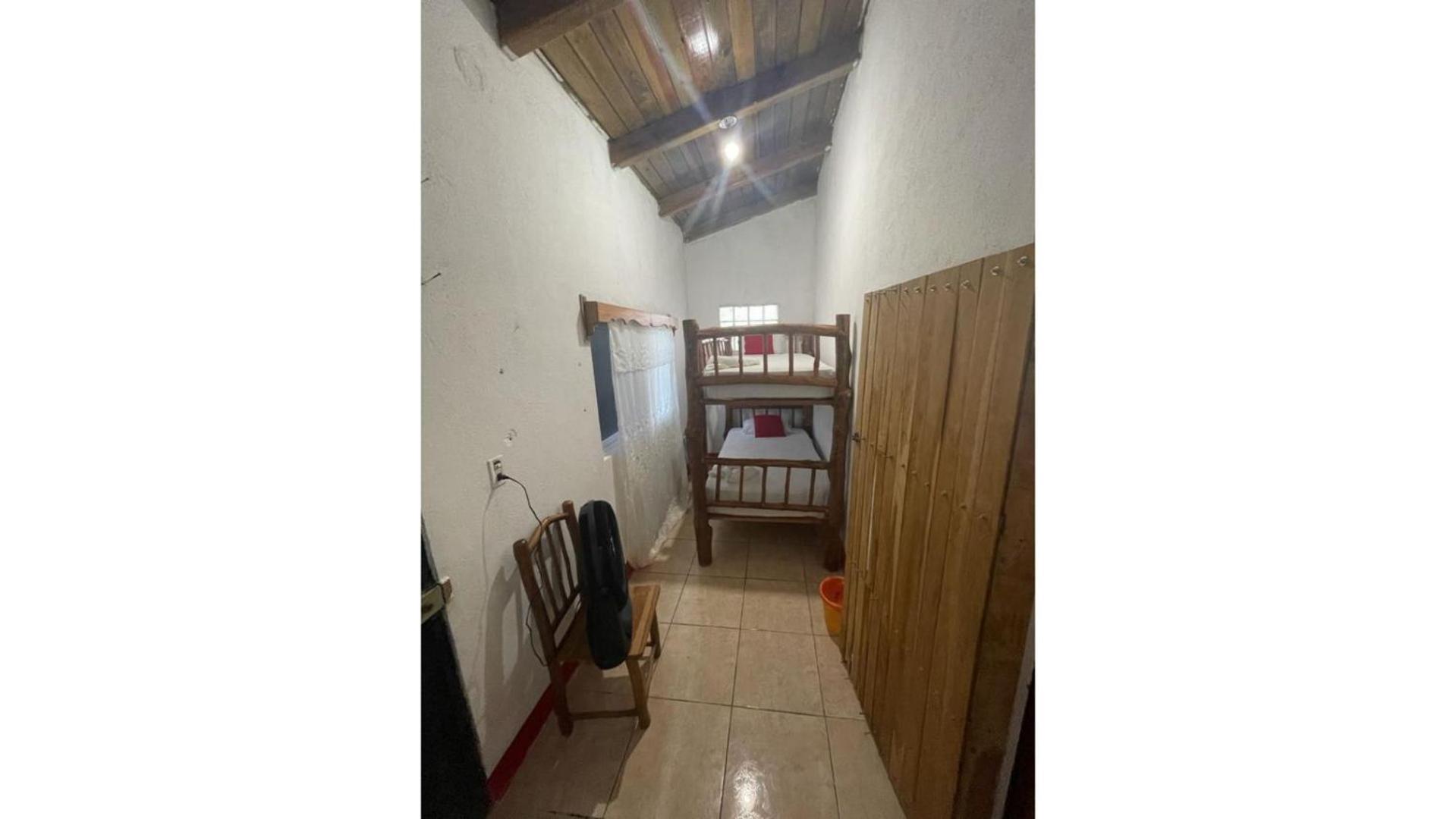 Hostal Blood Moon Rio Dulce Town Exterior foto